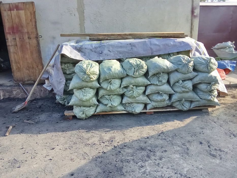 Уголь в мешках каражыра