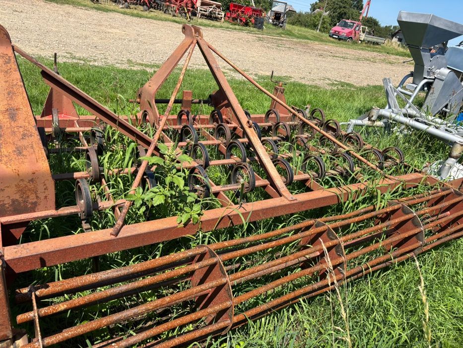 Cultivator de 3 metri latime de lucru