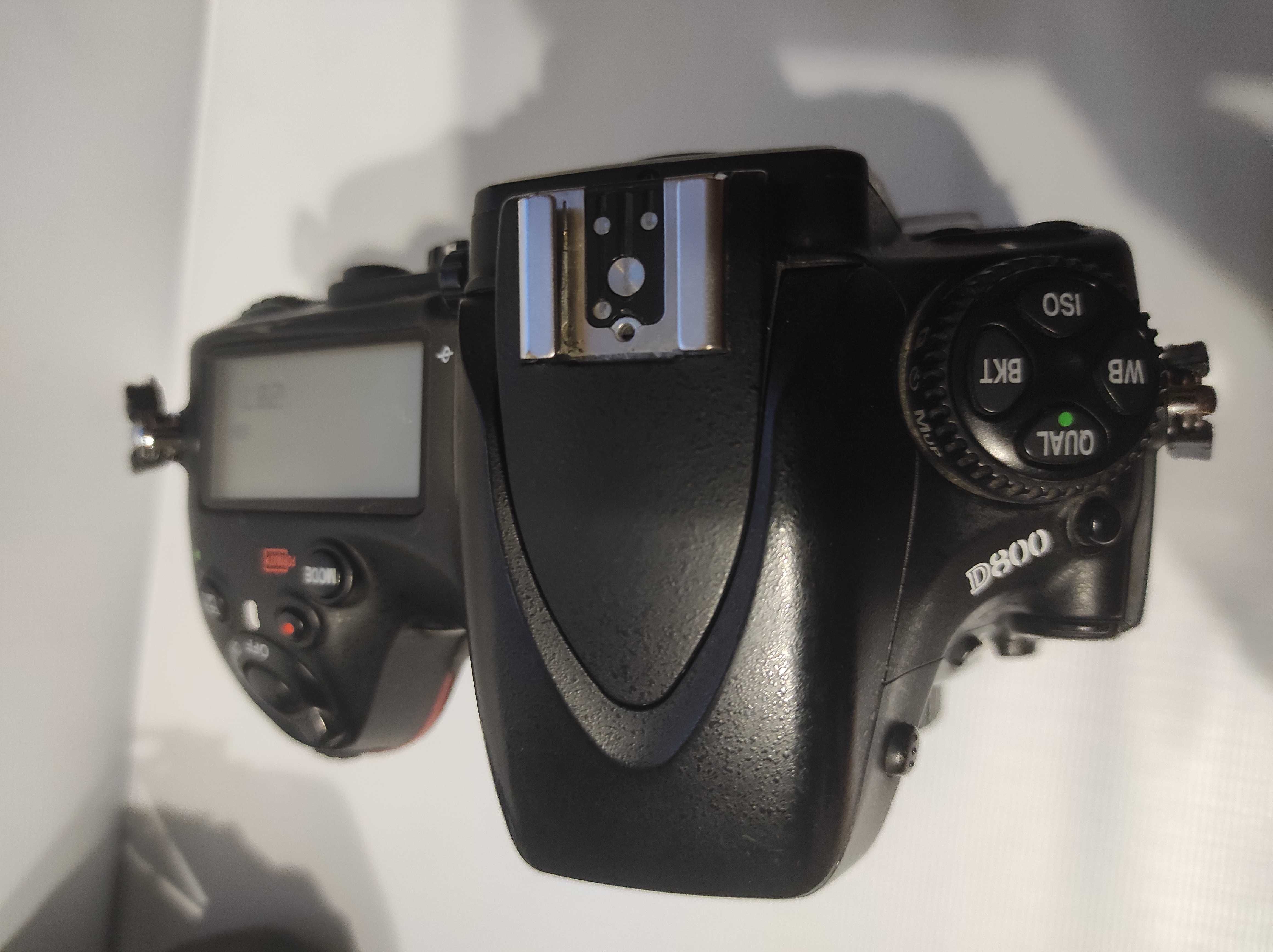 Nikon D800 в отличном состоянии.