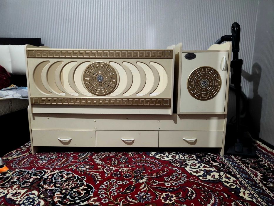 Detskiy krovat xolati yaxshi