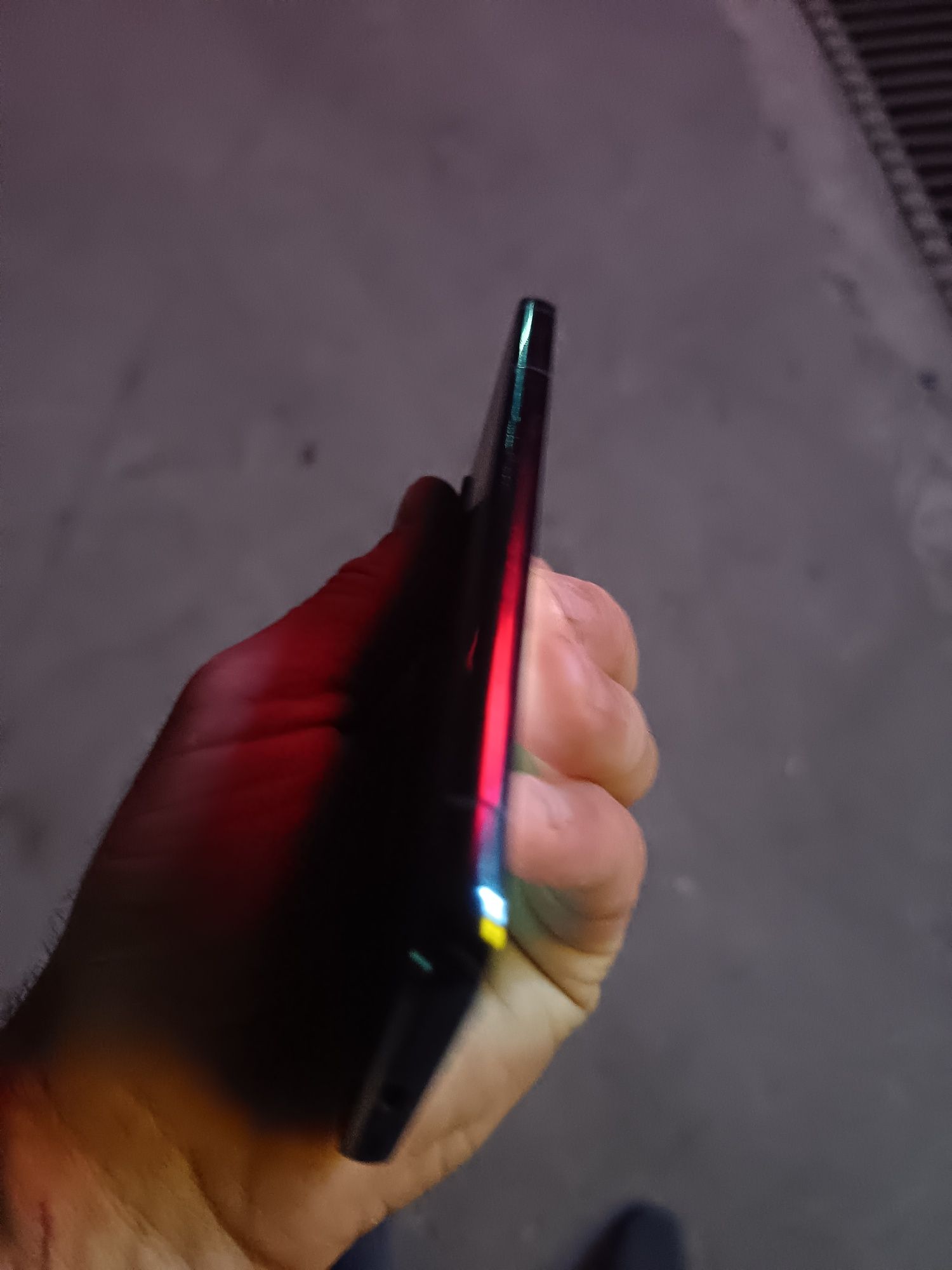 Samsung S22 sotiladi obmen bor