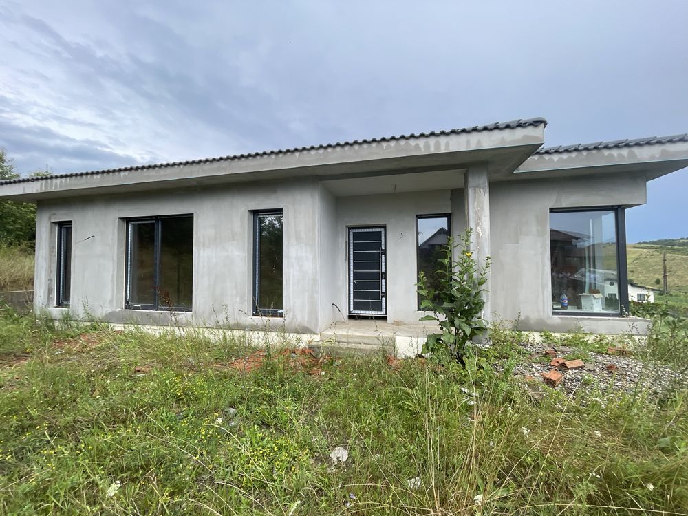 PLATA IN 5-6 RATE - Casa 4 camere, 2 bai, Str. Soarelui