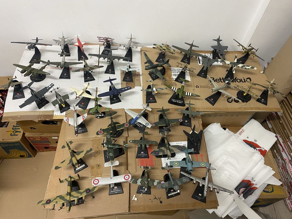Avioane militare diverse modele macheta