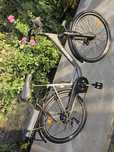 Vând bicicleta electrică