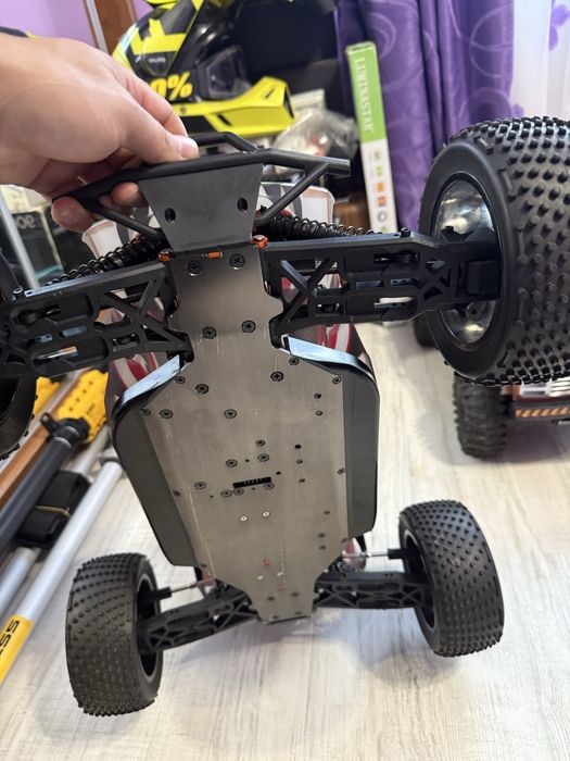 Automodel HPI trophy truggy flux