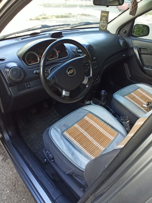 Vând Chevrolet Aveo