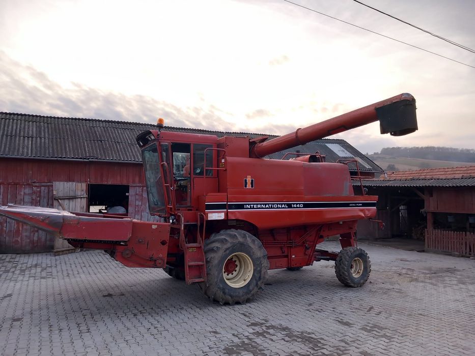 Combină Case axial 1440