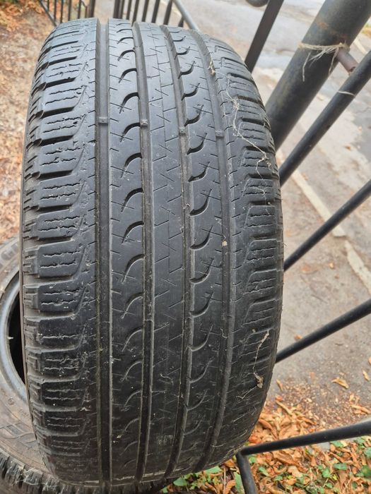 Гуми с джанти Barum 185/65/15 и 4 броя гyми  GOODYEAR  235/55/17