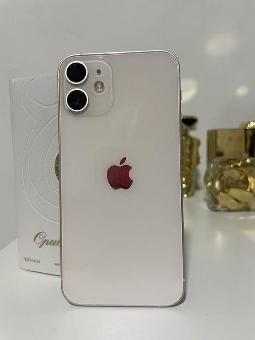 Iphone 12 mini în stare perfectă.