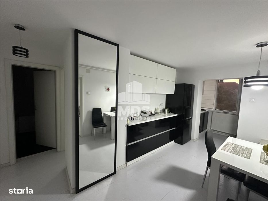 Decomandat, etaj 3, mobilat si utilat in Soarelui