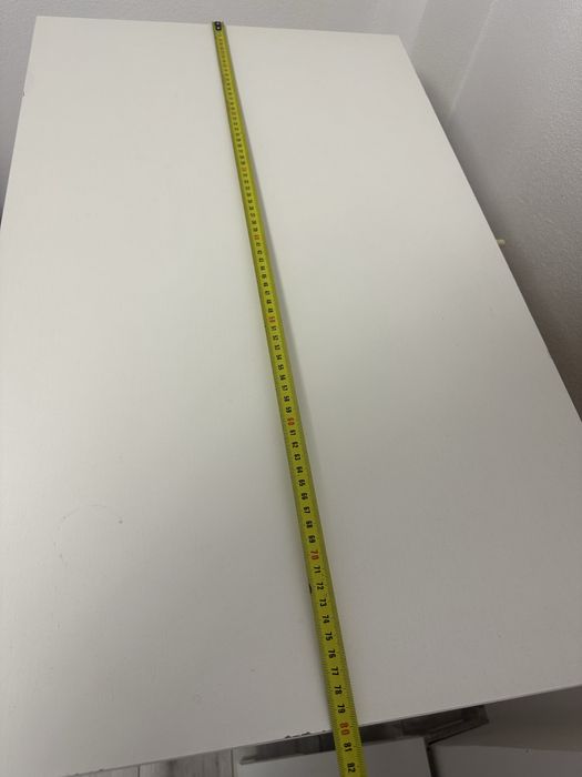 Vând comodă cu masă de înfășat incorporată