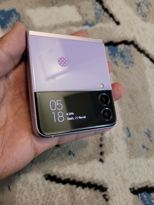 Samsung flip 3  5G 256/8
