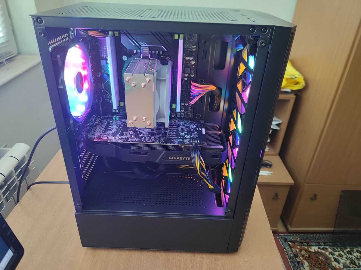 Геймърски компютър, 32gb Ram, Nvidia 1070, Xeon 2690 V4, 960GB SSD