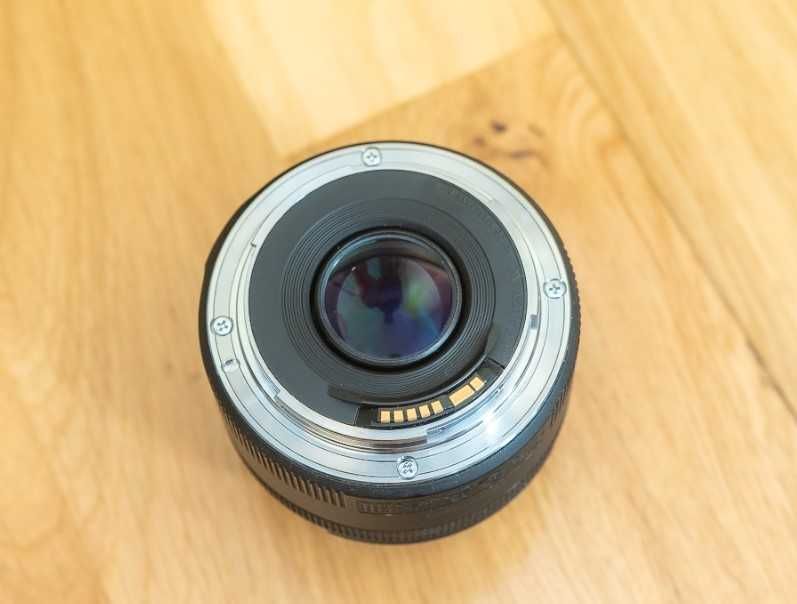 Obiectiv Canon EF 50mm f1.8 STM si alte obiective 50mm