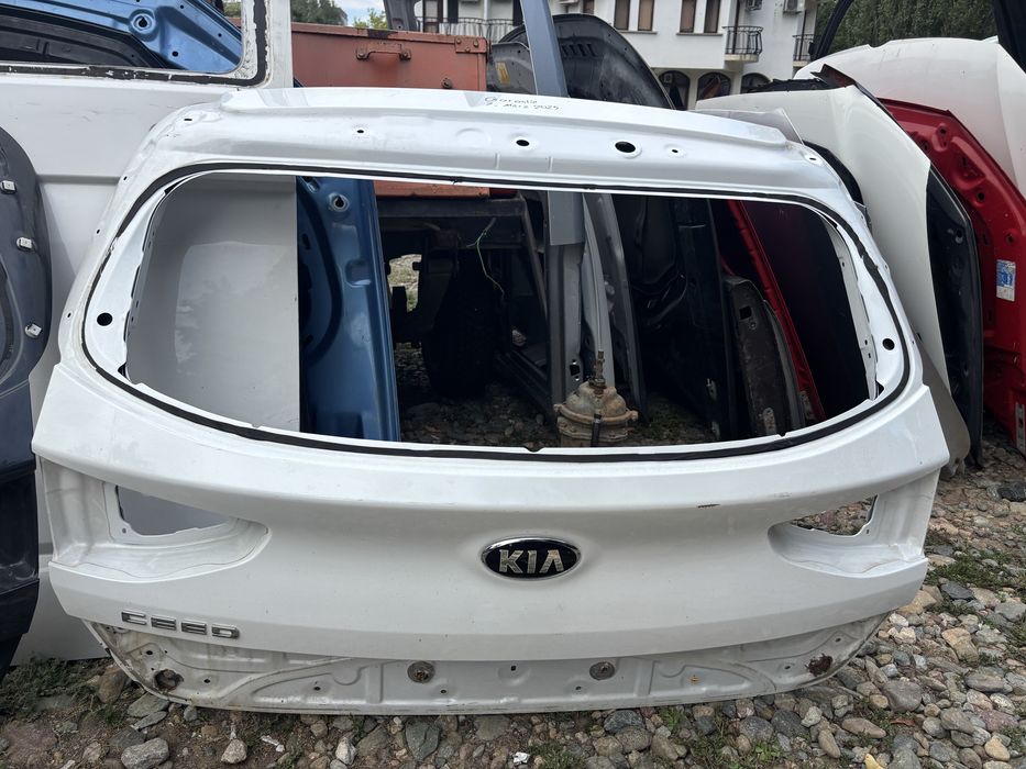 Капак Kia Ceed