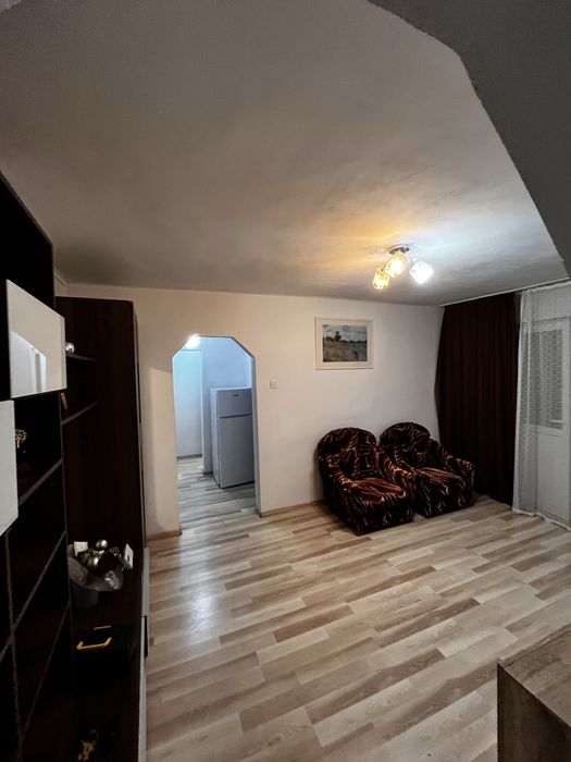Inchiriez apartament 3 camere Curtea de Arges
