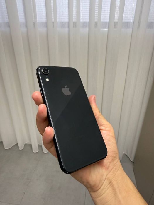IPHONE XR 64gb Holati yaxshi! Yomkost 77 aybi yo’q obmen yo’qz