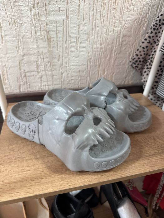 Сланцы НОВЫЕ шлепанцы