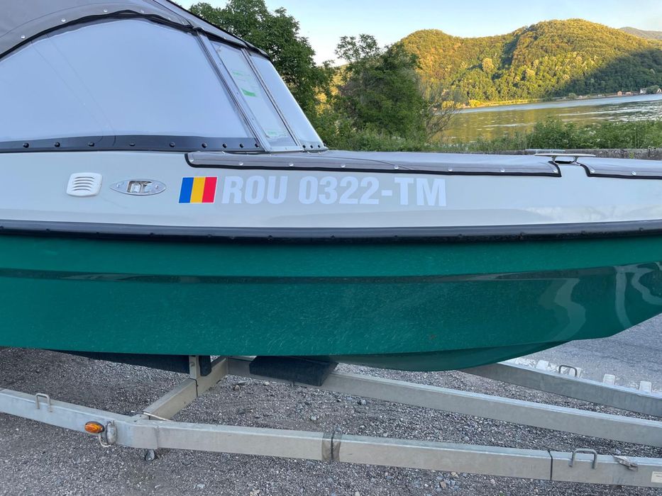 Vand urgent barca CORSAR 730 BOWRIDER