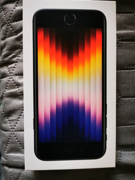 iPhone SE 3, 64GB 2022 Midnight