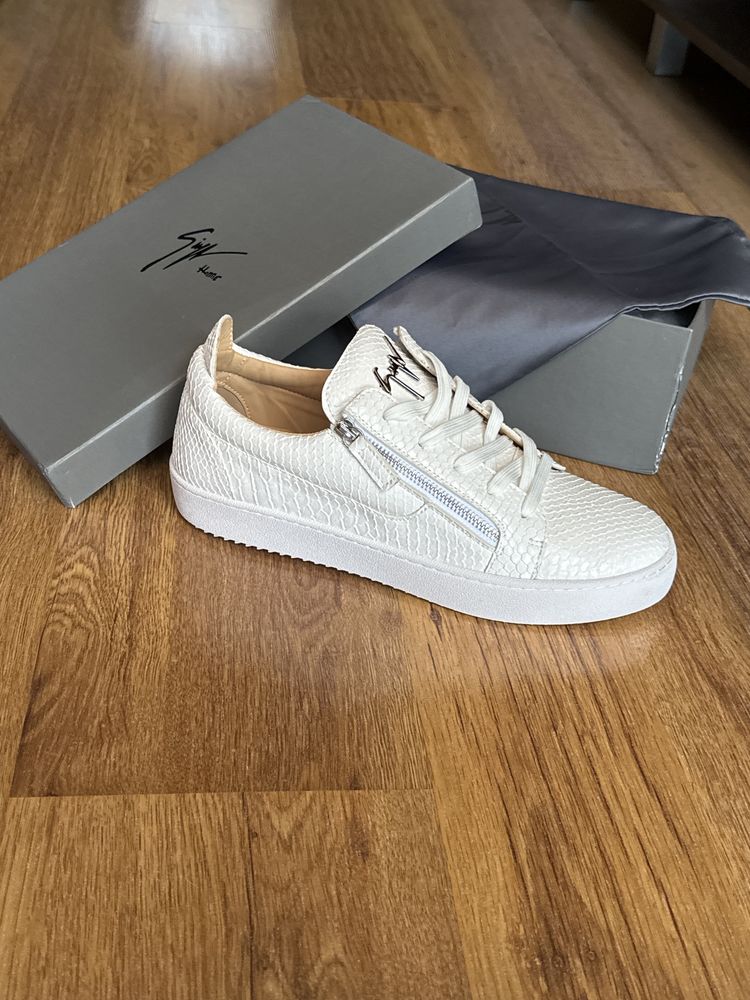Guiseppe Zanotti Frankie Low Бели