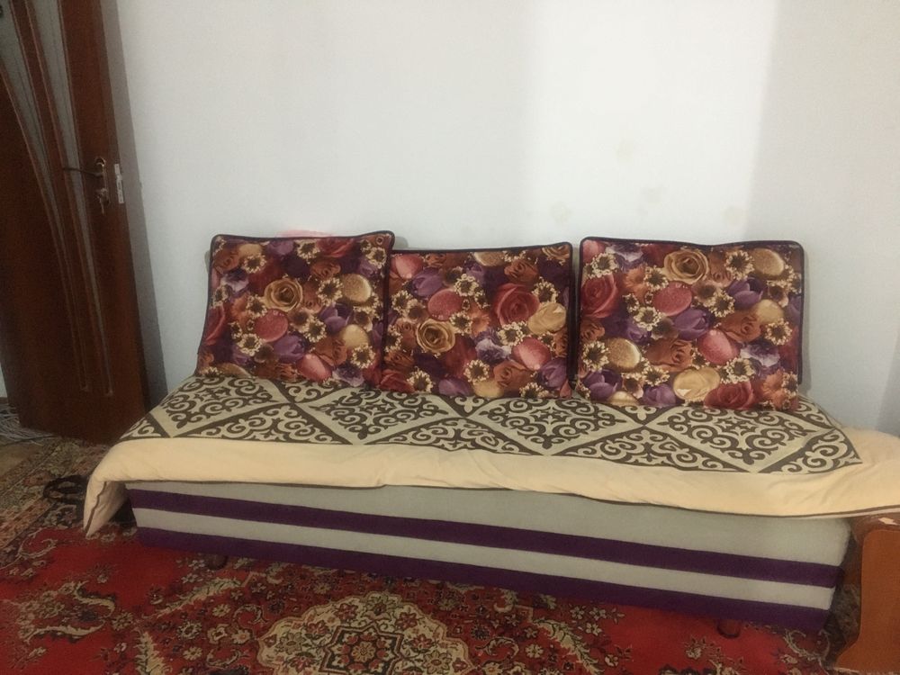 Срочно продается раскладной диван