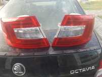 Lampi spate, planetare, oglinda dreapta Octavia 3