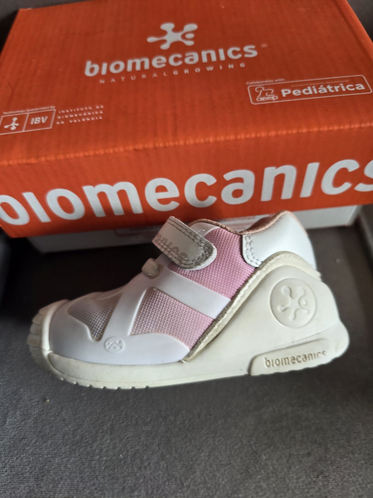 Обувки за прохождане Biomecanics