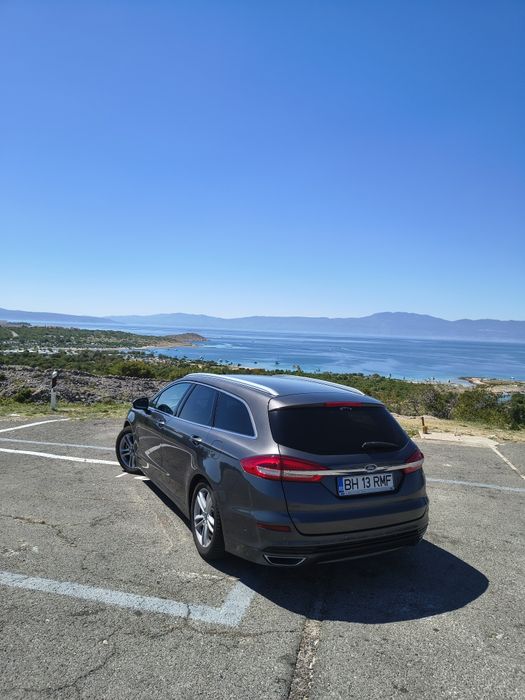 Vând Ford Mondeo 2019 impecabil, istoric complet Ford Carbenta,