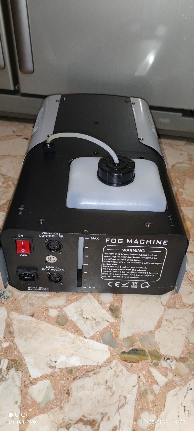 Aparat pentru fum model MACHINE FOG FM-1500