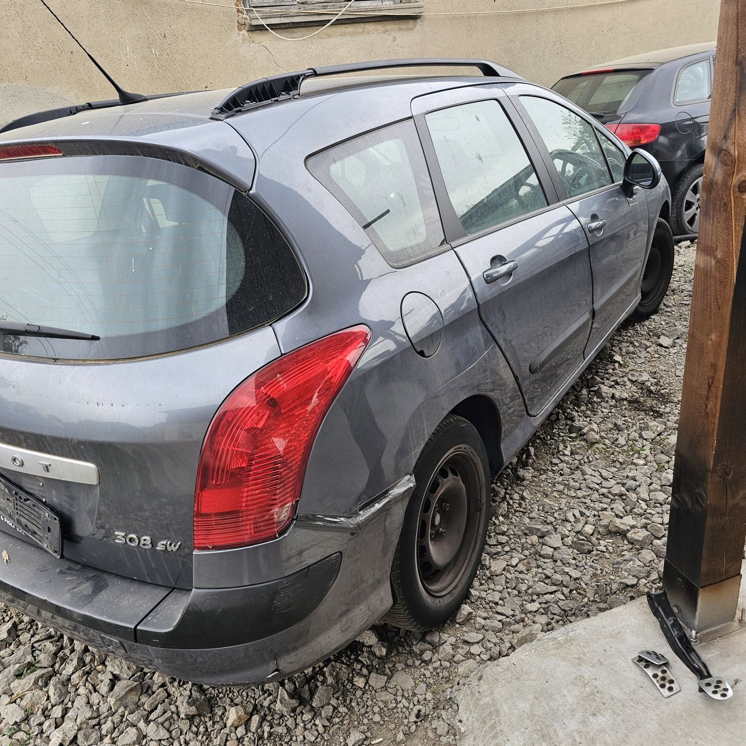 Peugeot 308 SW 1.6hdi, Комби, 2011g НА Части Само
1.6hdi, Комби,