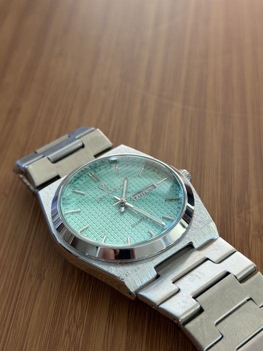 Poedagar часовник