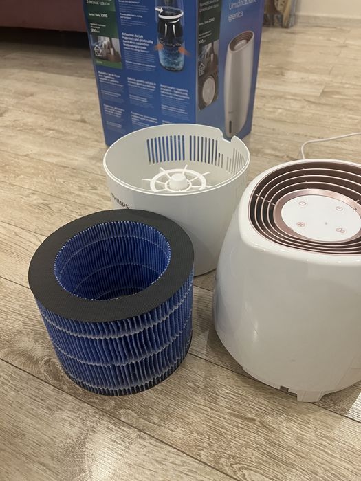Овлажнител за въздух Philips HU2716