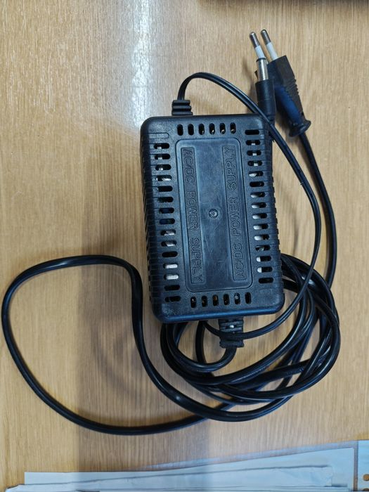 Încărcător KS tools 12V