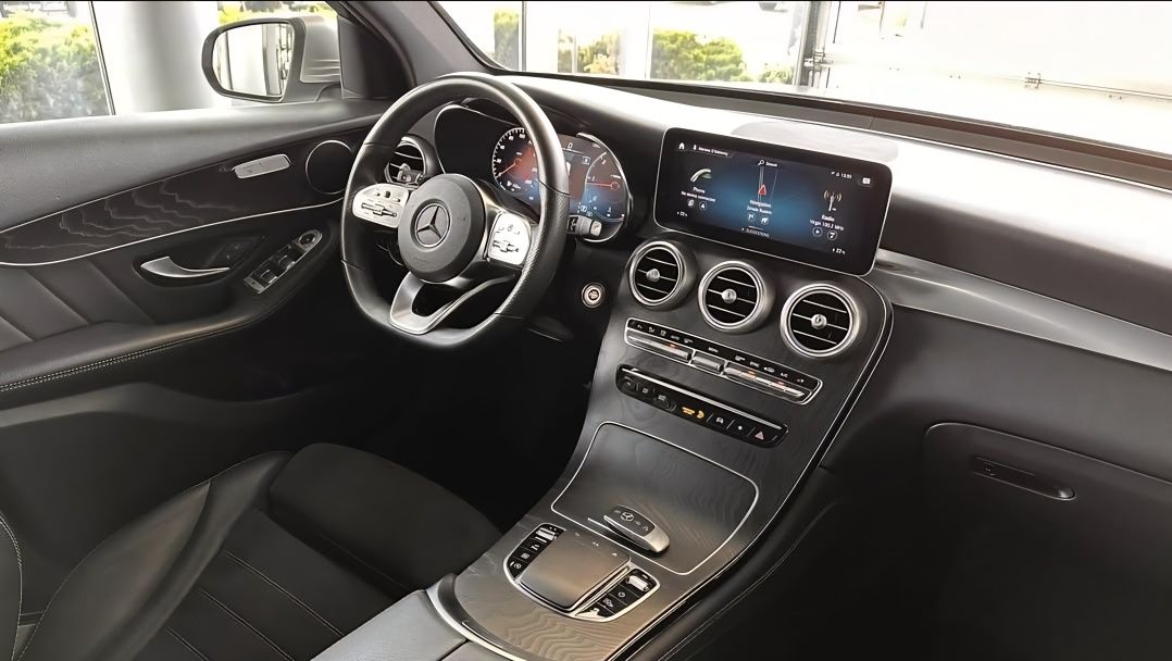 Mercedes GLC 220d 4MATIC an 2020