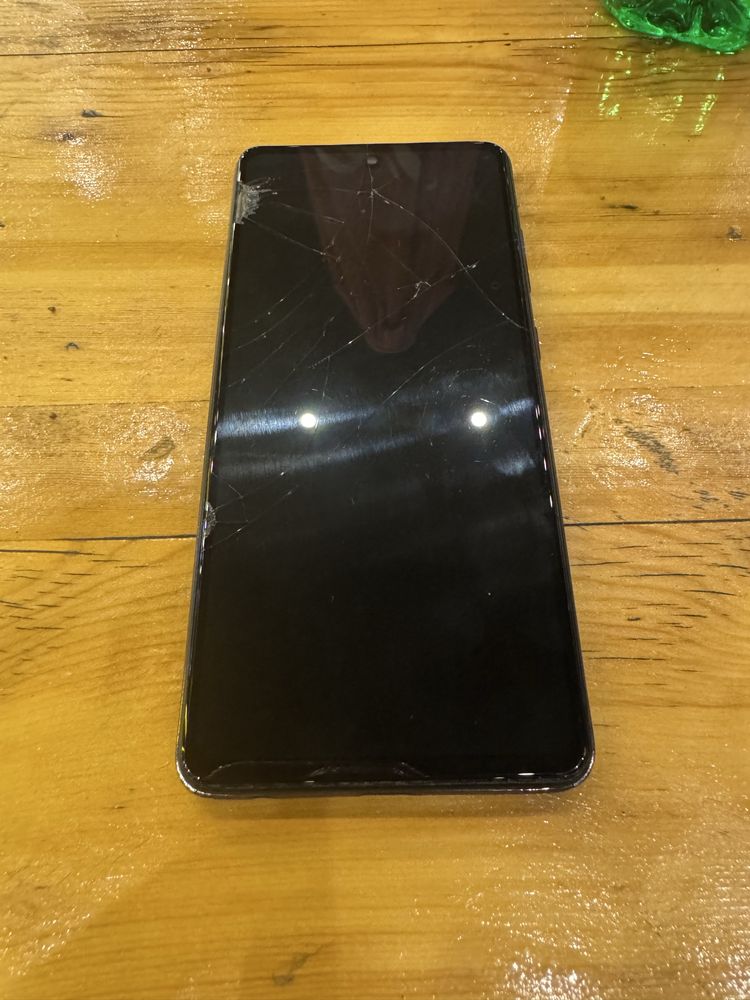 Samsung a 52 xolati ortacha