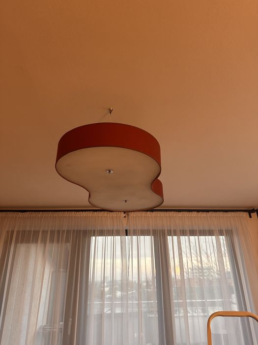 Lustra living 6 becuri forma chitara bordo