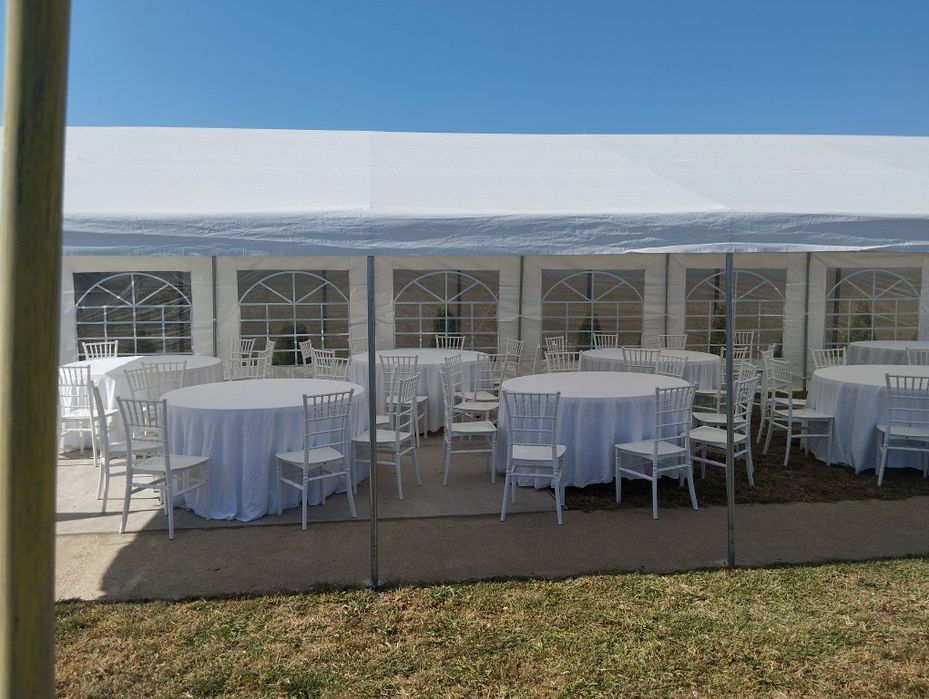 Corturi de închiriat