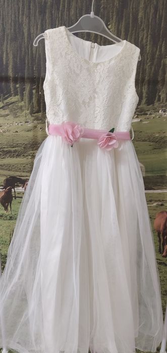 Платья детские нарядные