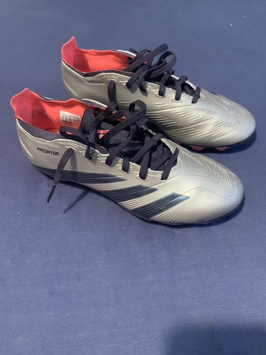 Ghete fotbal Adidas Predator League, marimea 40