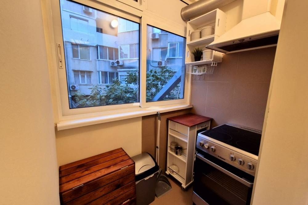 Дава се под наем Тристаен апартамент в Варна, Завод Дружба - 50 кв.м за 408 € - Снимка #7