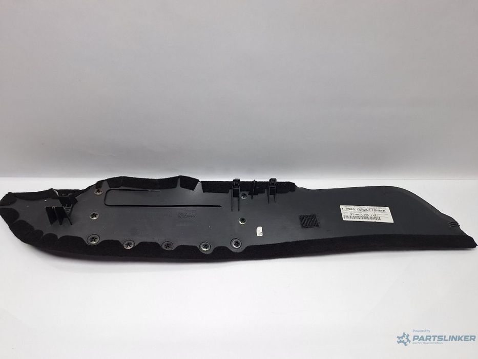 Laterala consola centrala dreapta SKODA SUPERB II Estate 3T5 2009 - 2015 TDI CBBB, CFGB 3T1863046C