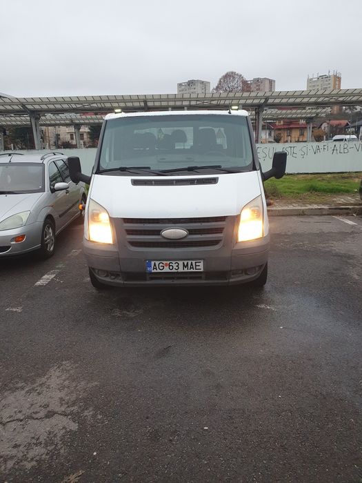 Vând Ford transit