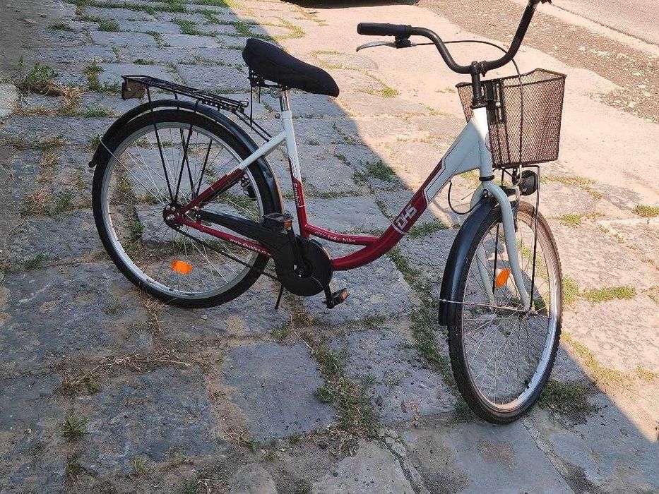 Vand o bicicleta pt dama