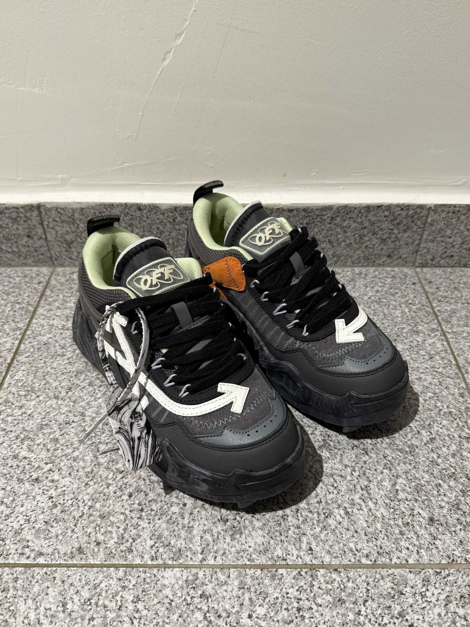 OFF-WHITE Odsy 1000 Dark Grey