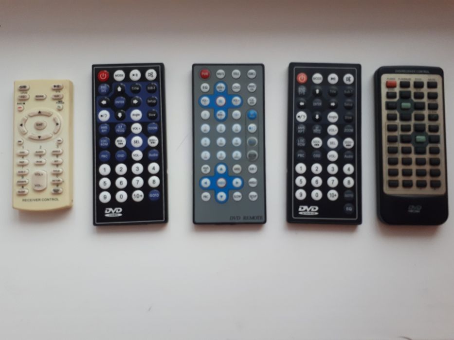 Пульт на магнитолу с DVD.