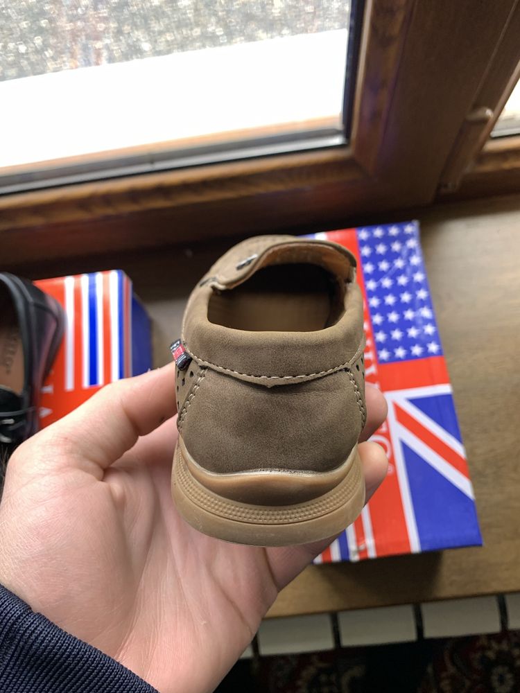 Bolalar oyoq kiymi 27-30  razmer