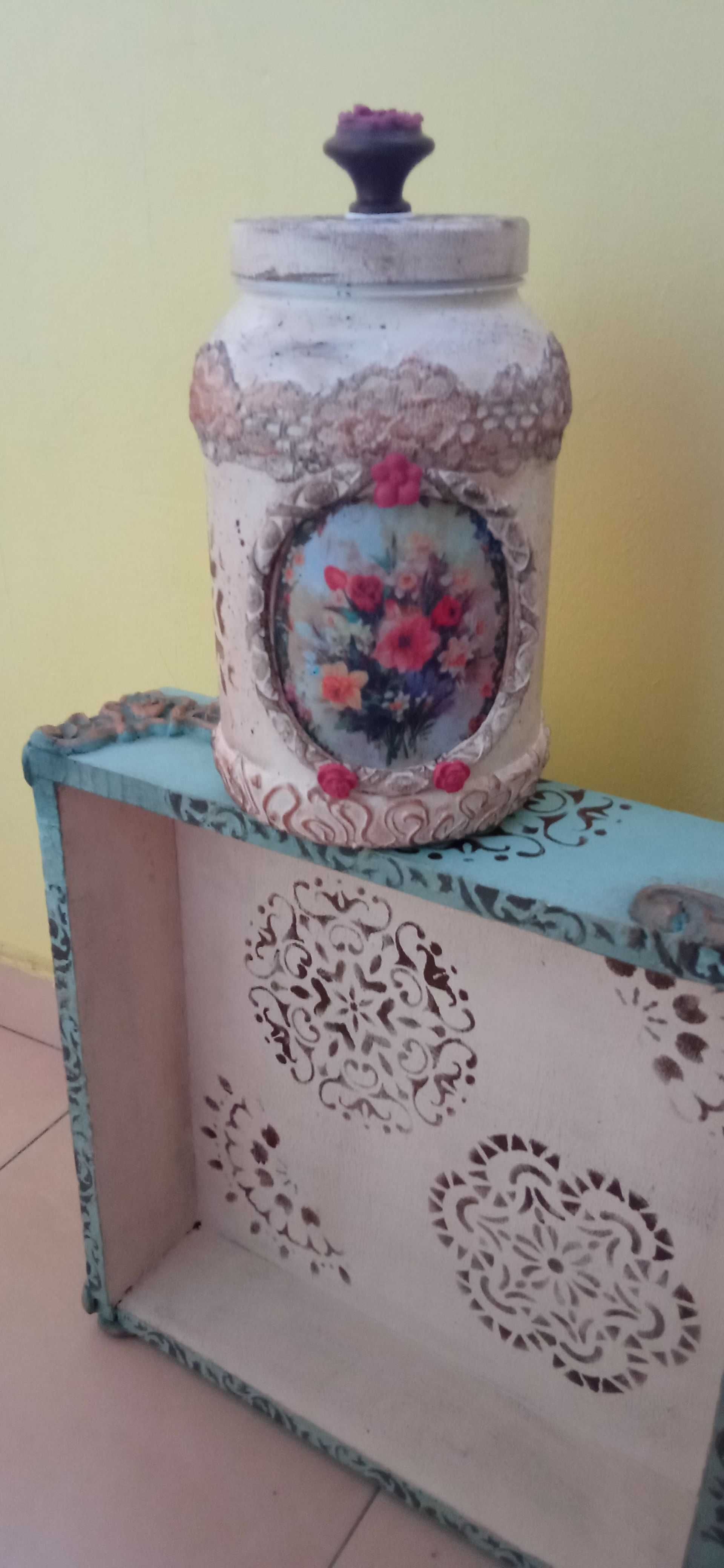 Ръчно декорирана кутия