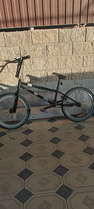 Bmx level с фонариком но сломался можно заклейть  есть пиги