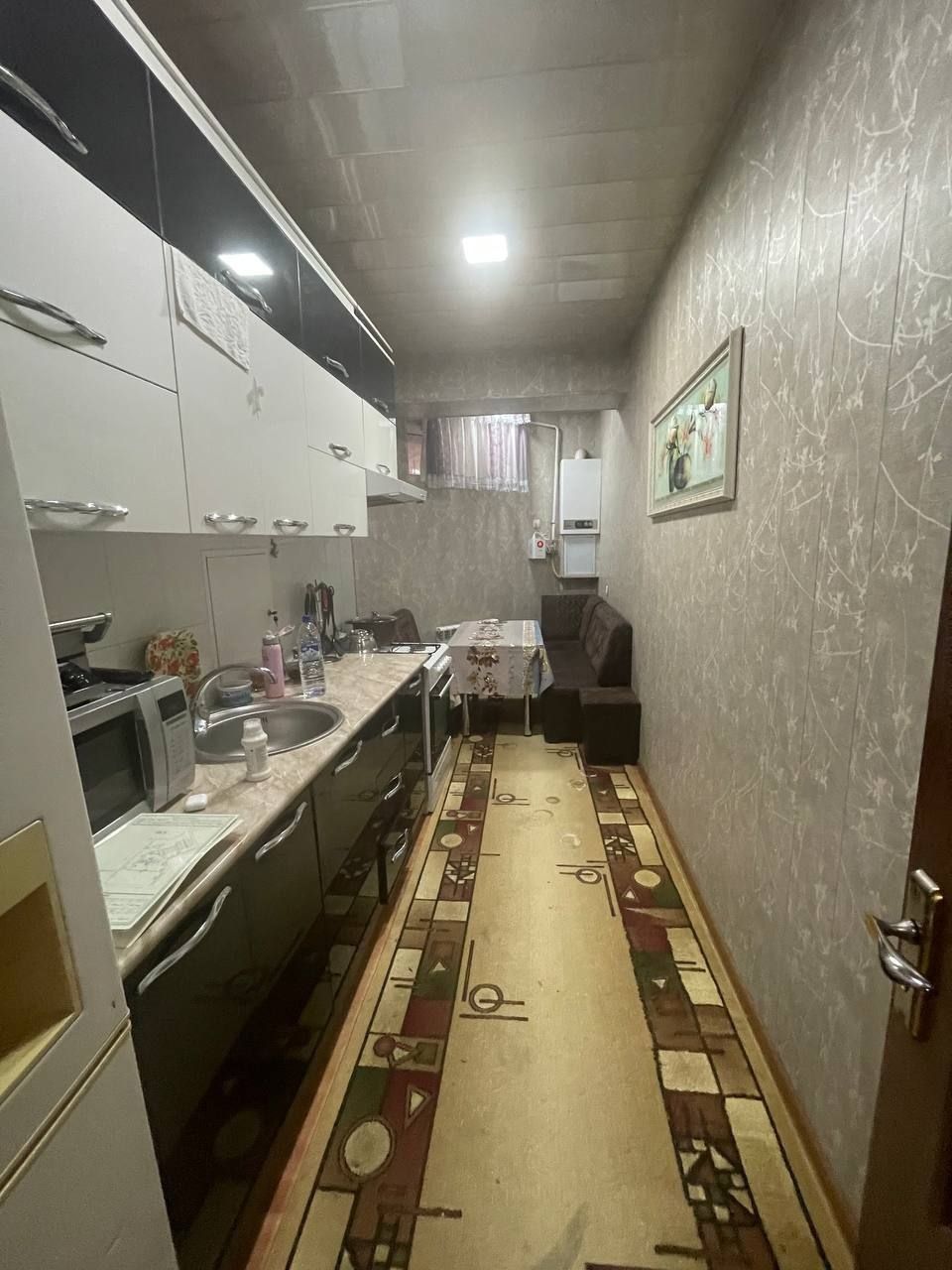 Sergeli 6a 2xonali Novostroyka kvartira sotiladi padval bor 100m²